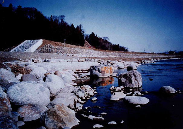天竜川下川原護岸災害復旧工事