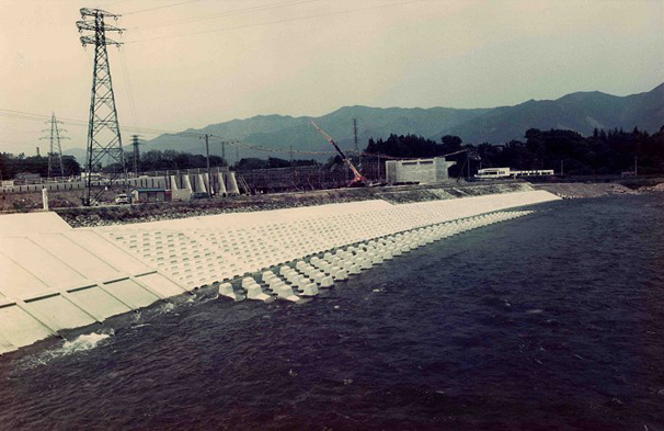 天竜川北島護岸災害復旧工事