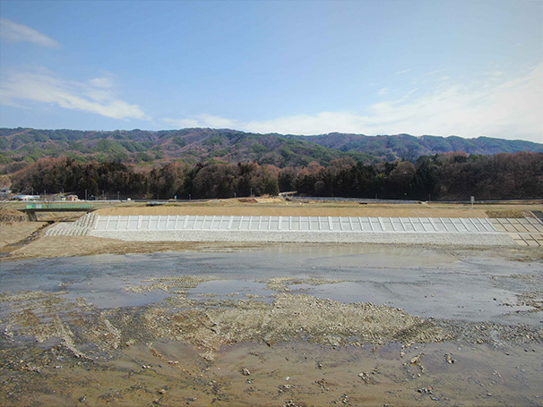天竜川福与護岸工事